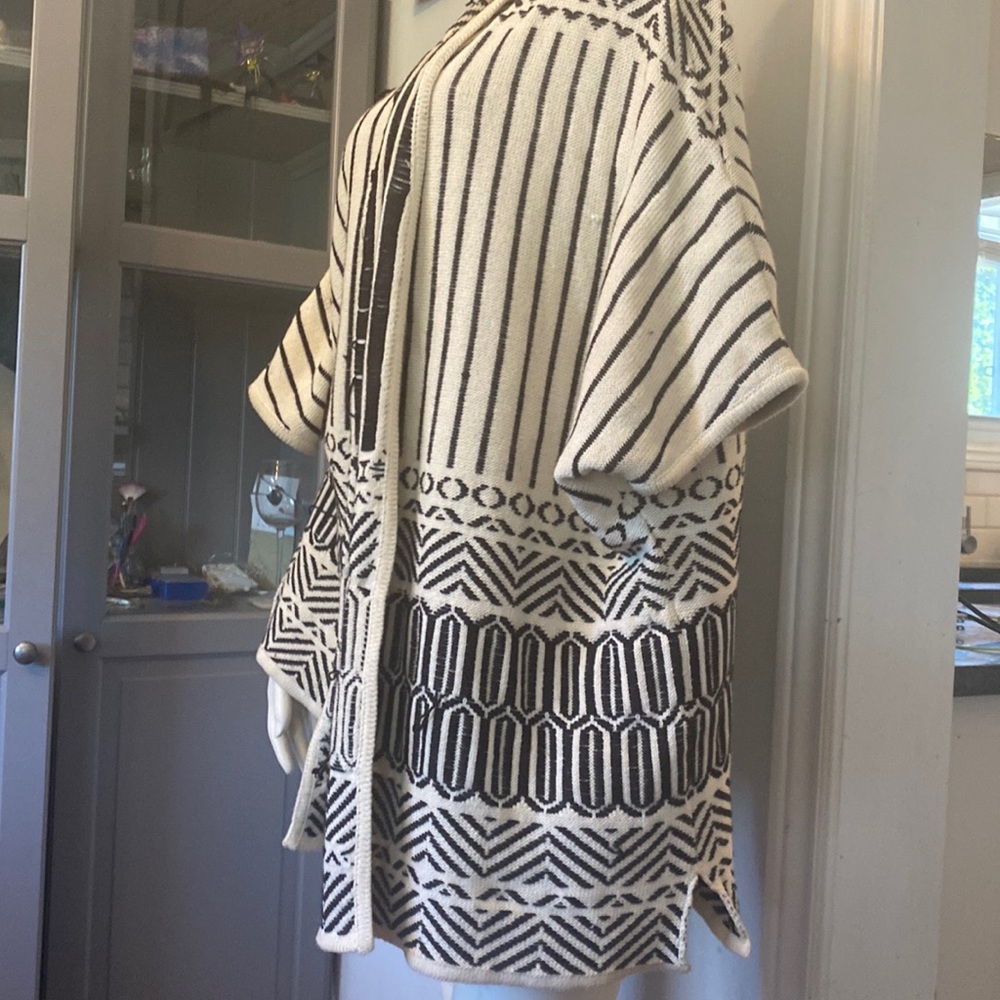 H&M Striped Scoop Neck Cardigan